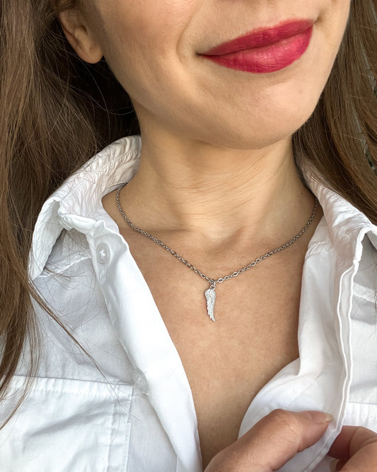 Retiazka s anjelským krídlom