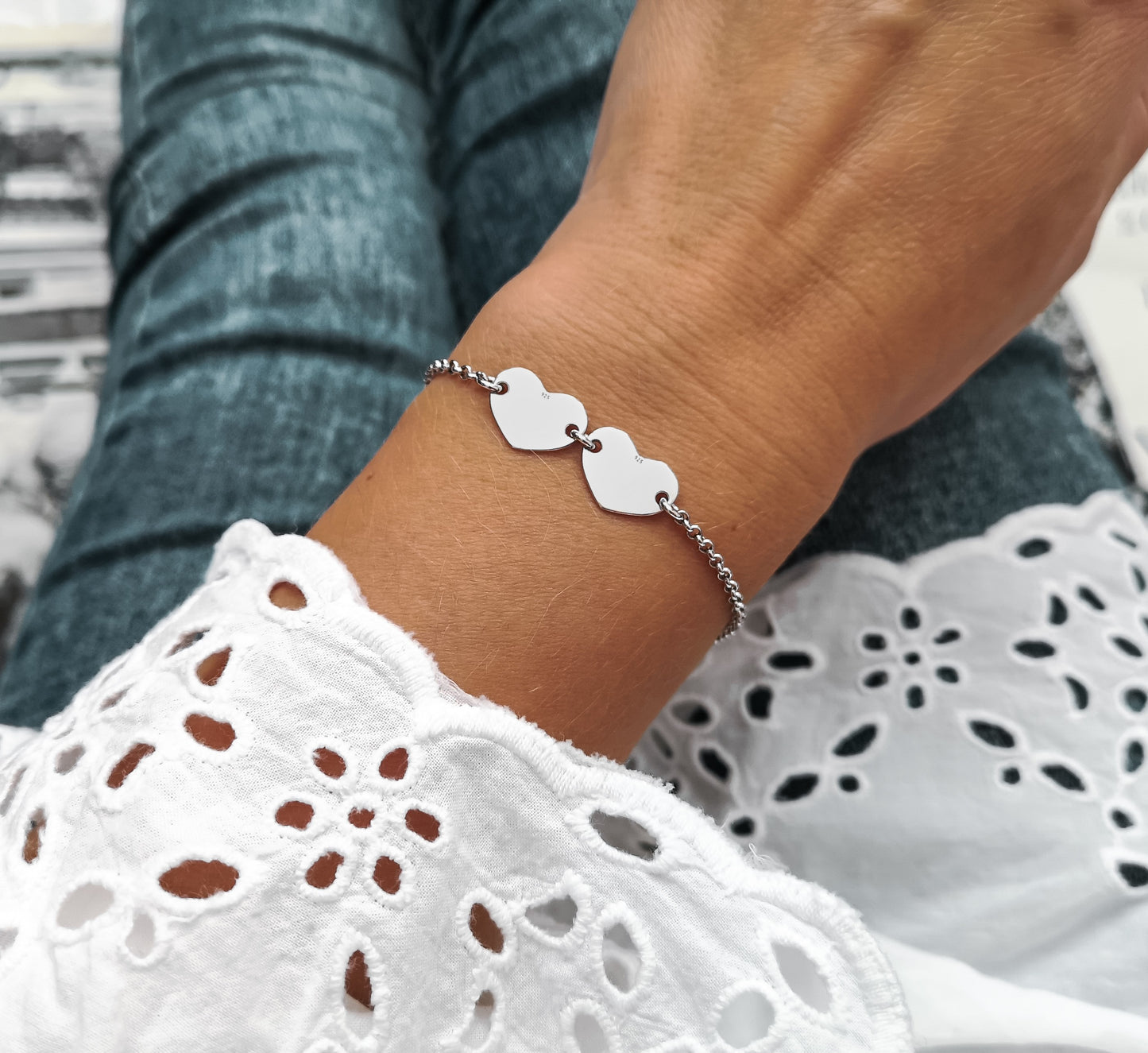 Strieborný náramok dve srdiečka Silver Heart 2