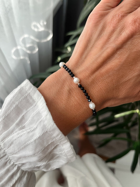 Náramok Ónyx s perlami