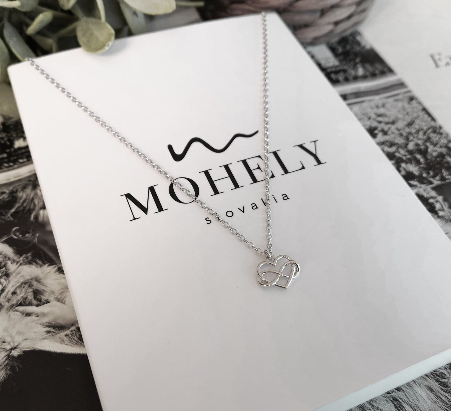 Retiazka srdce s nekonečnom